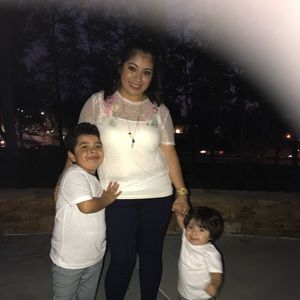 Meet your Posher, Mayra